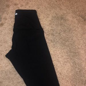 Lulu lemon size 4 leggings with foot yoga holes
